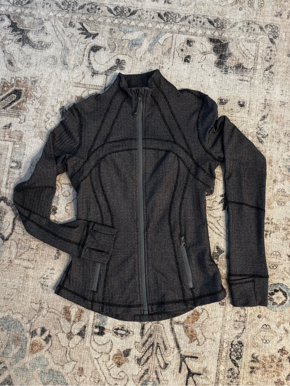 🍋 Lululemon Define jacket - size 8
